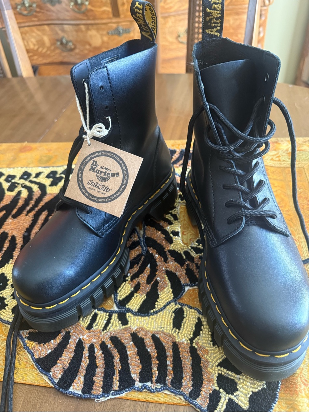 Dr. Martens women’s Black 8-eye Platform Boots NWOB US Women’s 7